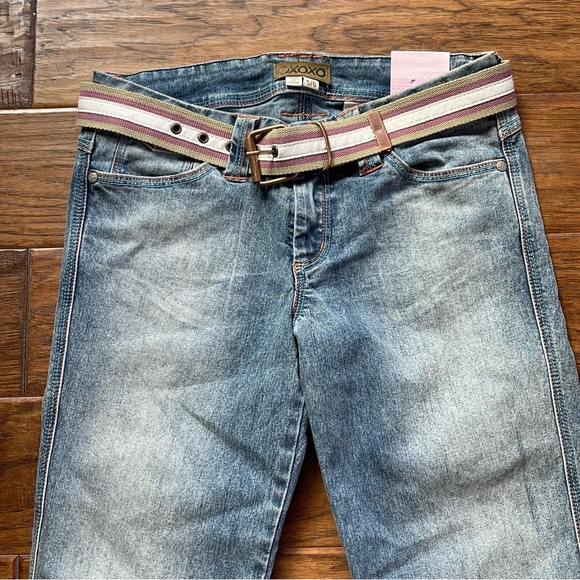 Y2K XOXO low rise bootcut blue jeans w/adorable pink white & tan belt size 5/6 - Picture 2 of 12